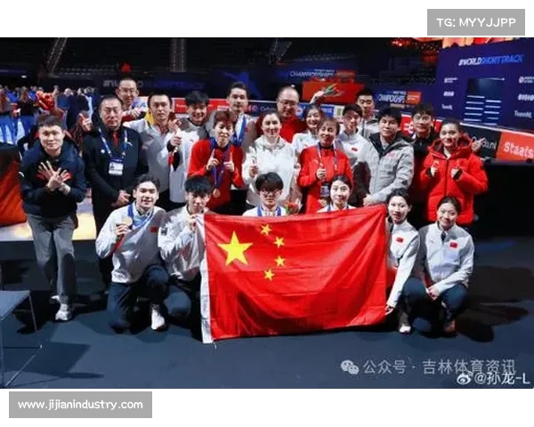 中国短道速滑队在世界锦标赛上斩获三金 展现强大实力 中国短道速滑队在世界锦标赛上斩获三金 展现强大实力